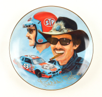 Richard Petty Signed LE Memory Lane Collectibles "(King Richard) Petty" 8" Commemorative Ceramic Plate (PA) at PristineAuction.com