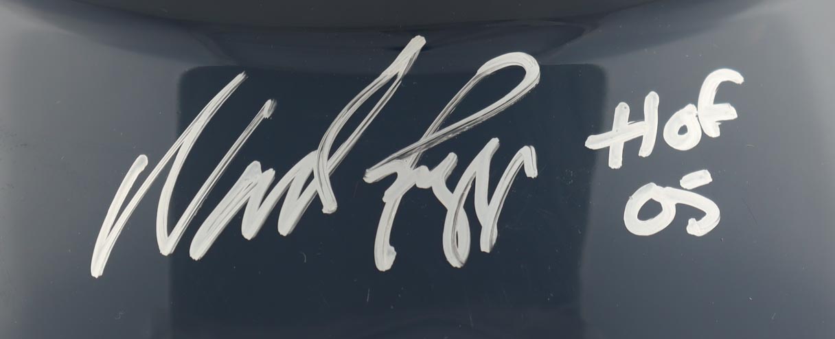 Wade Boggs Signed Red Sox Full-Size Batting Helmet Inscribed "HOF 05" (Schwartz) at PristineAuction.com Wade Boggs Signed Red Sox Full-Size Batting Helmet Inscribed "HOF 05" (Schwartz) at PristineAuction.com