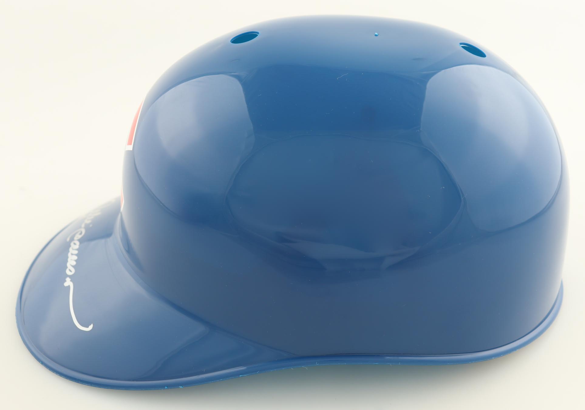 Andre Dawson Signed Cubs Full-Size Batting Helmet (Schwartz) at PristineAuction.com Andre Dawson Signed Cubs Full-Size Batting Helmet (Schwartz) at PristineAuction.com