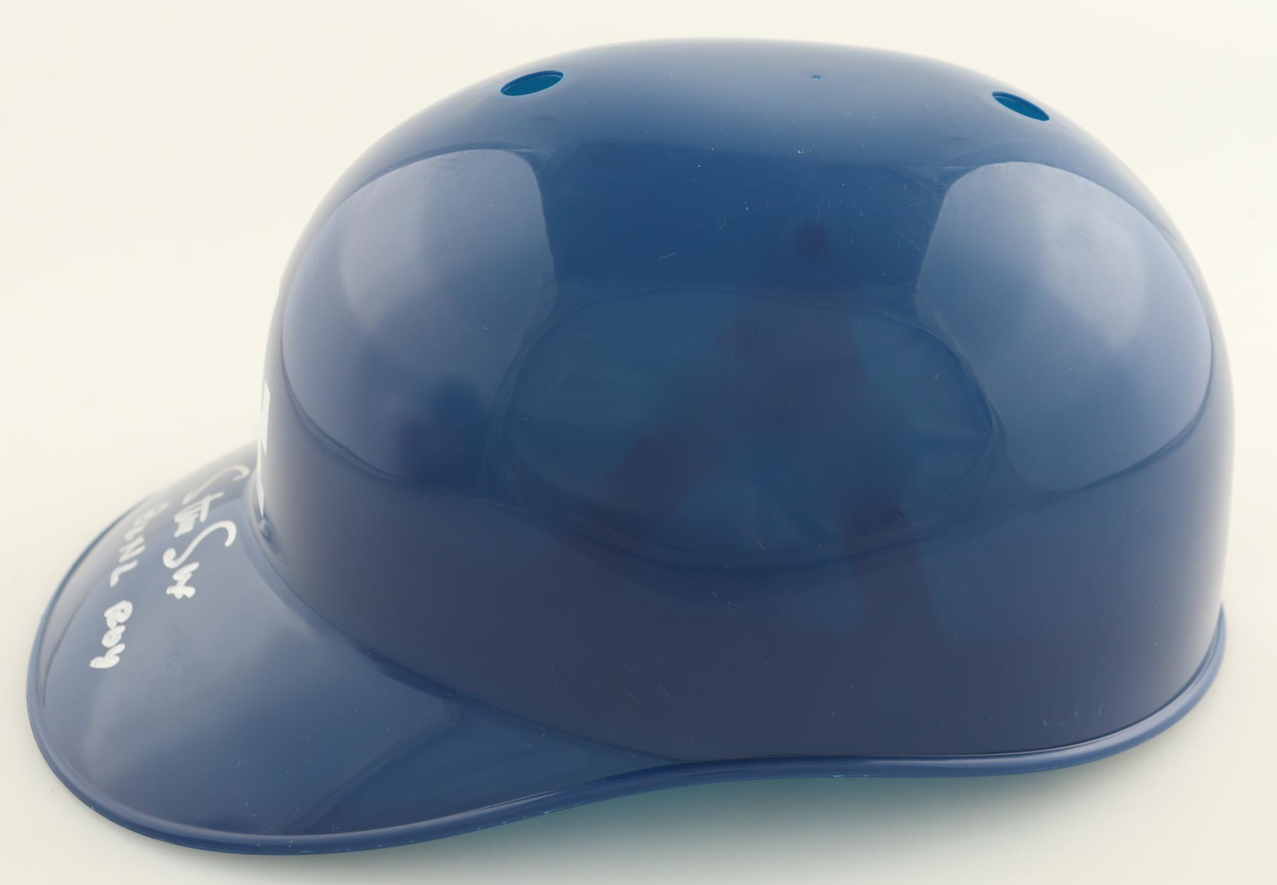 Steve Sax Signed Dodgers Full-Size Batting Helmet Inscribed "82 NL ROY" (Schwartz) at PristineAuction.com Steve Sax Signed Dodgers Full-Size Batting Helmet Inscribed "82 NL ROY" (Schwartz) at PristineAuction.com