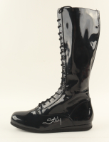 Sting Signed Wrestling Boot (Schwartz) at PristineAuction.com