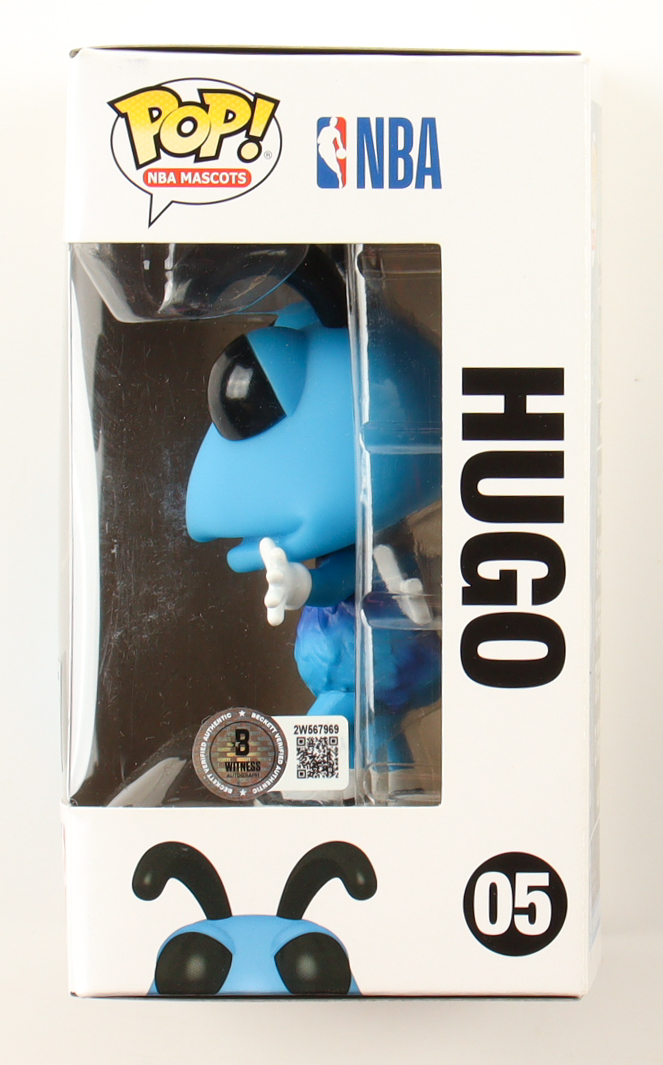 Larry Johnson Signed Hornets #05 Hugo Funko Pop! Vinyl Figure (Schwartz) at PristineAuction.com Larry Johnson Signed Hornets #05 Hugo Funko Pop! Vinyl Figure (Schwartz) at PristineAuction.com