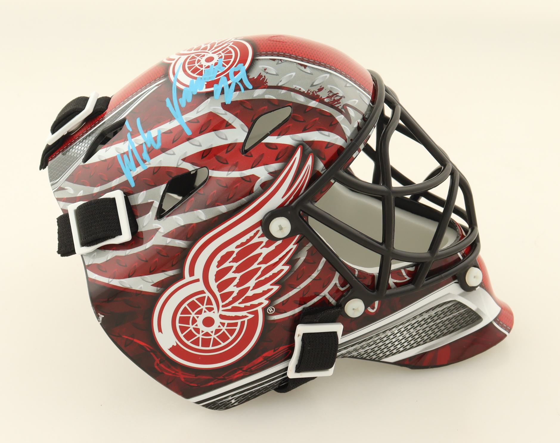 Mike Vernon Signed Red Wings Mini Goalie Mask (Schwartz) at PristineAuction.com Mike Vernon Signed Red Wings Mini Goalie Mask (Schwartz) at PristineAuction.com