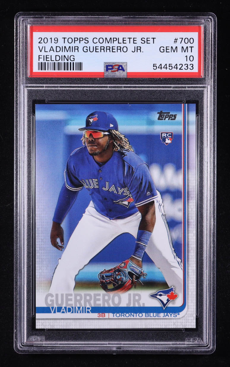 Vladimir Guerrero Jr. 2019 Topps Base Set Photo Variations Fielding #700D RC (PSA 10) at PristineAuction.com Vladimir Guerrero Jr. 2019 Topps Base Set Photo Variations Fielding #700D RC (PSA 10) at PristineAuction.com