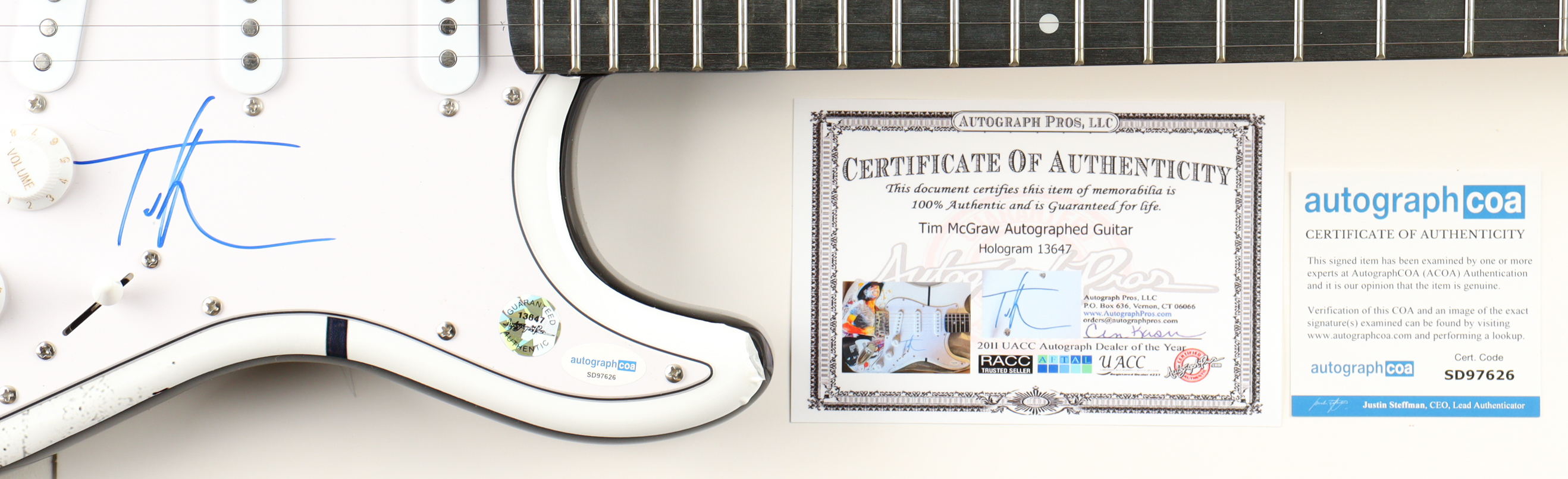 Tim McGraw Signed Custom Electric Guitar (REAL & ACOA) at PristineAuction.com Tim McGraw Signed Custom Electric Guitar (REAL & ACOA) at PristineAuction.com