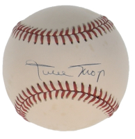 Willie Mays Signed ONL Baseball (JSA) at PristineAuction.com