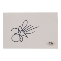 Zendaya Signed 4x6 Cut (PSA) at PristineAuction.com