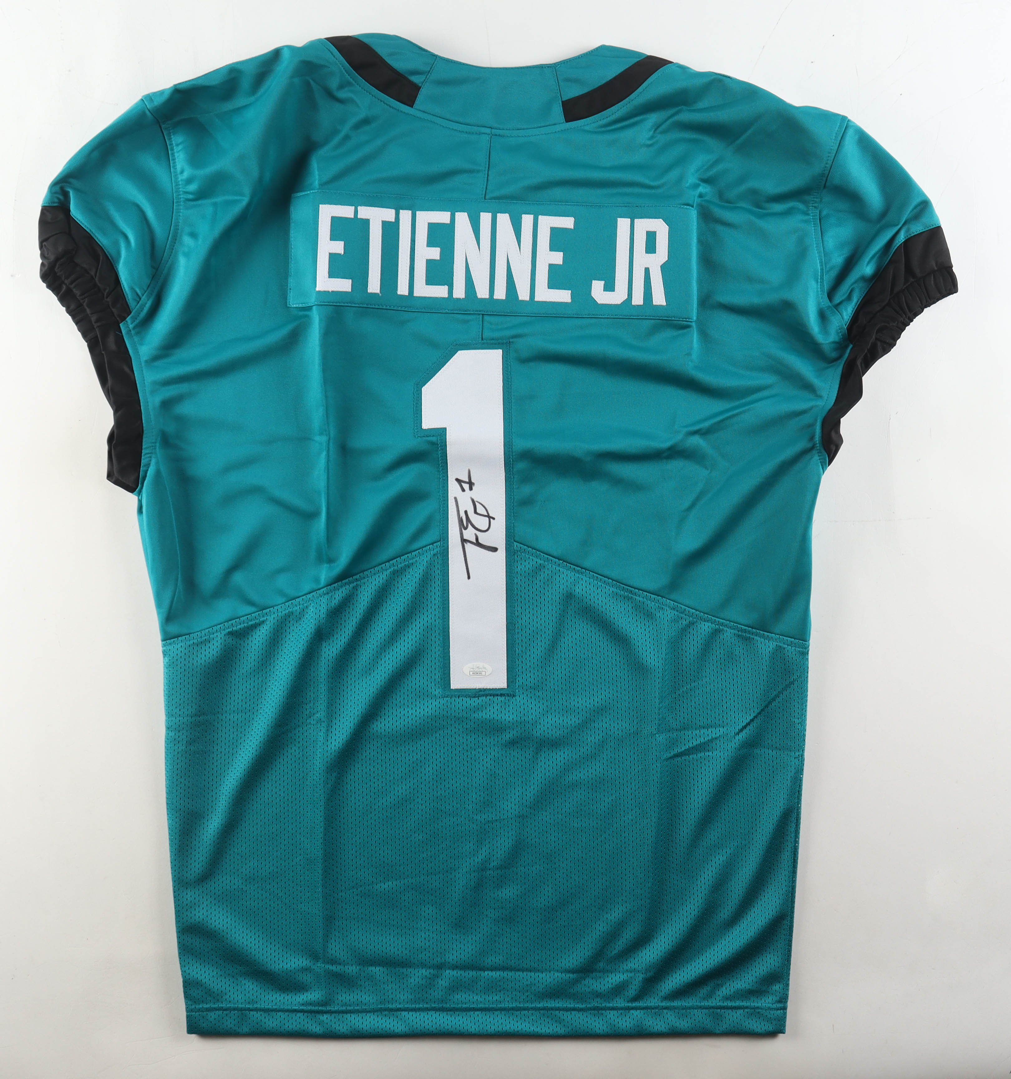 Travis Etienne Jr. Signed Jersey (JSA) at PristineAuction.com Travis Etienne Jr. Signed Jersey (JSA) at PristineAuction.com