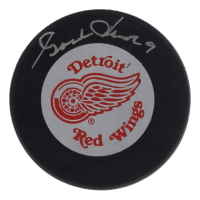 Gordie Howe Signed Red Wings Logo Hockey Puck (JSA) at PristineAuction.com