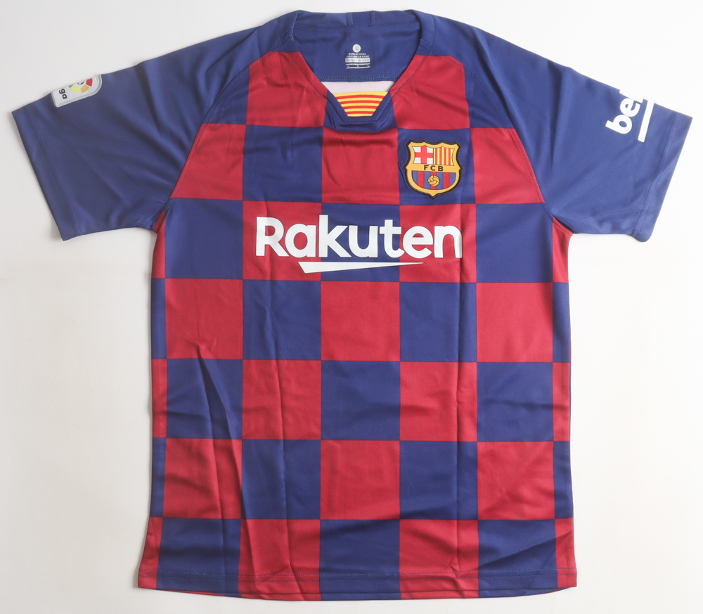 Luis Suarez Signed Jersey (Beckett) at PristineAuction.com Luis Suarez Signed Jersey (Beckett) at PristineAuction.com