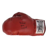 Michael Nunn Signed Everlast Boxing Glove Inscribed "2x Champ" (Schwartz) at PristineAuction.com