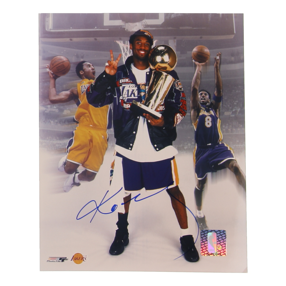 Kobe Bryant Signed Lakers 8x10 Photo (JSA) at PristineAuction.com