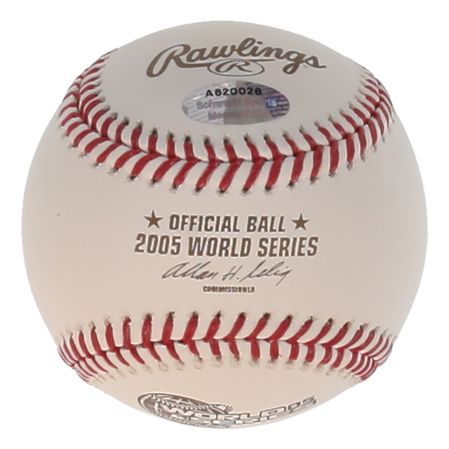 Jermaine Dye Signed 2005 World Series Baseball Inscribed "05 WS MVP" (Schwartz) at PristineAuction.com Jermaine Dye Signed 2005 World Series Baseball Inscribed "05 WS MVP" (Schwartz) at PristineAuction.com