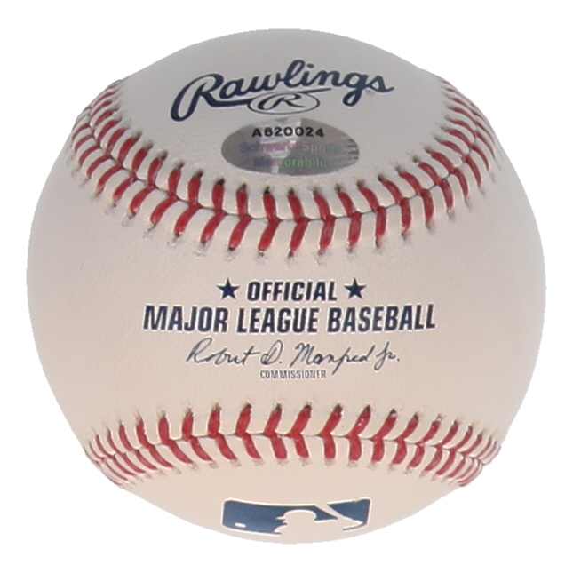 Wade Boggs Signed OML Baseball Inscribed "HOF 05" (Schwartz) at PristineAuction.com Wade Boggs Signed OML Baseball Inscribed "HOF 05" (Schwartz) at PristineAuction.com