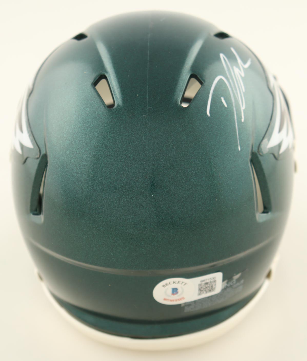 D'Andre Swift Signed Eagles Speed Mini Helmet (Beckett) at PristineAuction.com D'Andre Swift Signed Eagles Speed Mini Helmet (Beckett) at PristineAuction.com