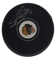 Jonathan Toews Signed Blackhawks Logo Hockey Puck (Schwartz) at PristineAuction.com