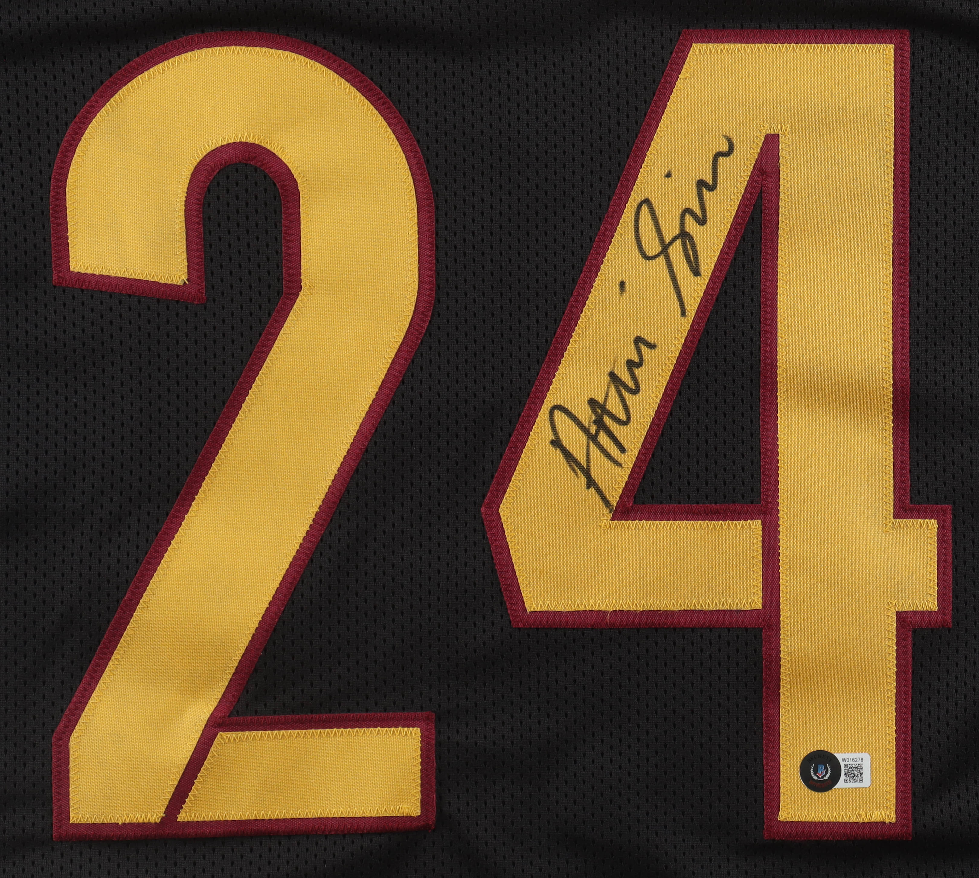 Antonio Gibson Signed Jersey (Beckett) at PristineAuction.com Antonio Gibson Signed Jersey (Beckett) at PristineAuction.com