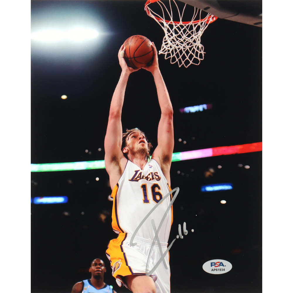 Pau Gasol Signed Lakers 8x10 Photo (PSA) at PristineAuction.com