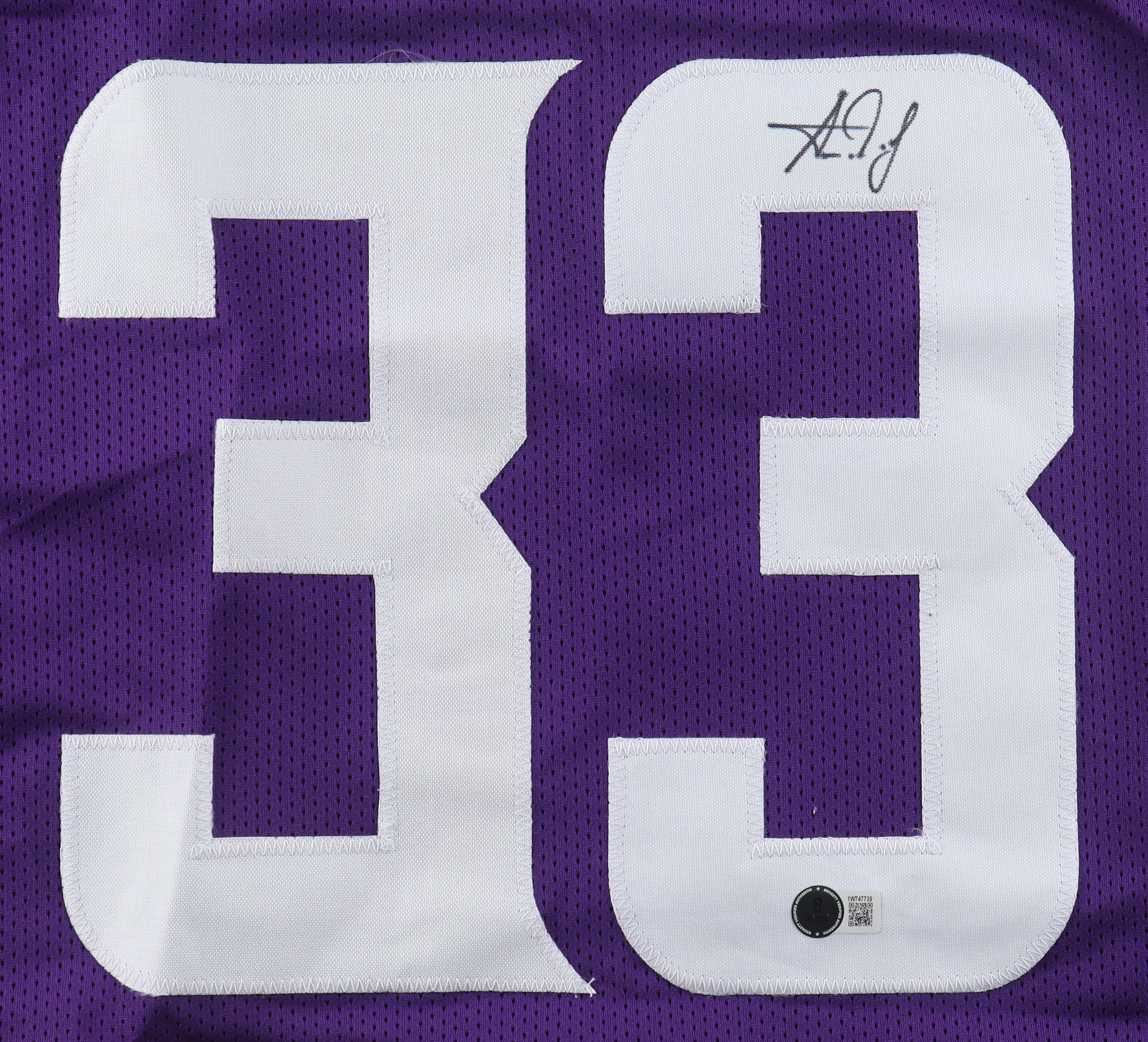 Aaron Jones Signed Jersey (Beckett) at PristineAuction.com Aaron Jones Signed Jersey (Beckett) at PristineAuction.com