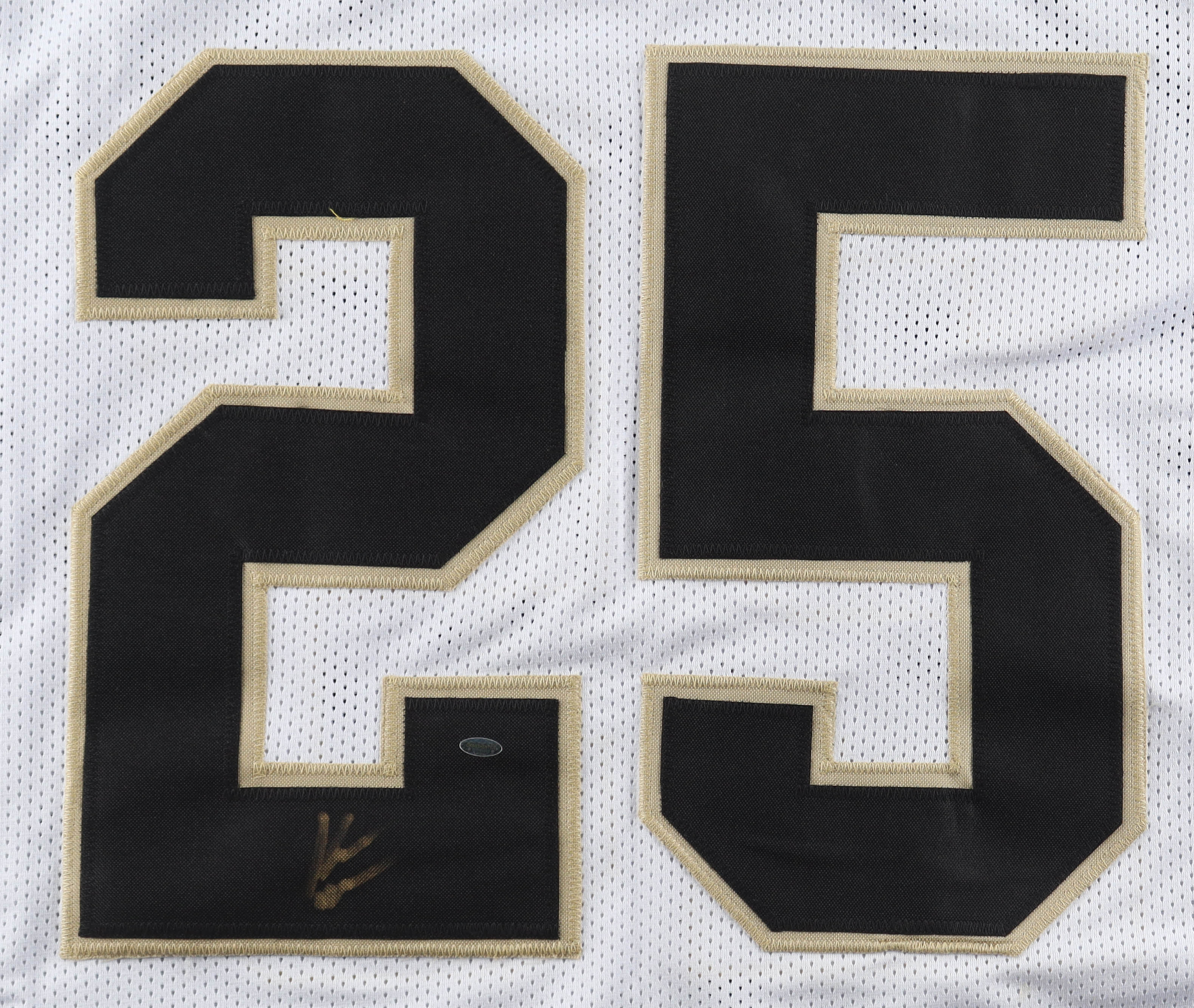 Kendre Miller Signed Jersey (OKAuthentics) at PristineAuction.com Kendre Miller Signed Jersey (OKAuthentics) at PristineAuction.com