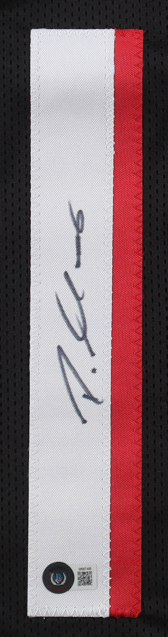 Darnell Mooney Signed Jersey (Beckett) at PristineAuction.com Darnell Mooney Signed Jersey (Beckett) at PristineAuction.com