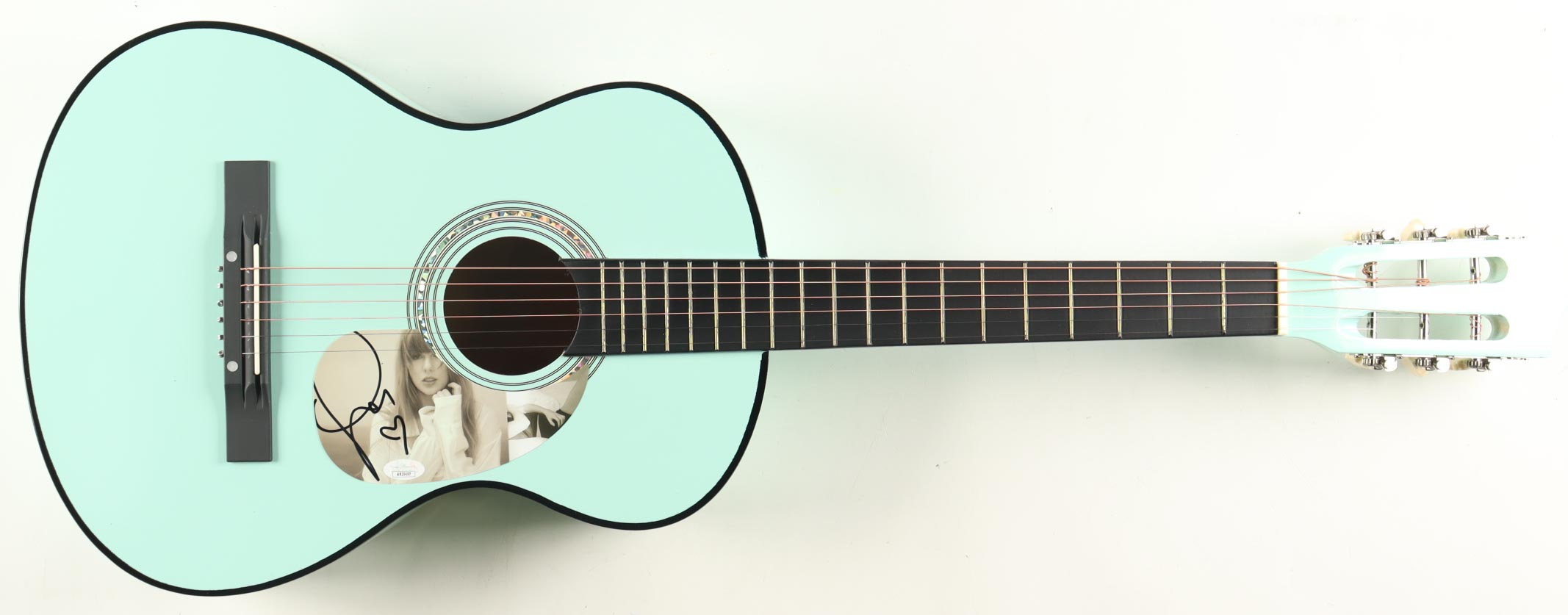 Taylor Swift Signed 38" Acoustic Guitar (JSA) at PristineAuction.com Taylor Swift Signed 38" Acoustic Guitar (JSA) at PristineAuction.com