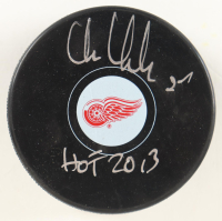 Chris Chelios Signed Red Wings Logo Hockey Puck Inscribed "HOF 2013" (Schwartz) at PristineAuction.com