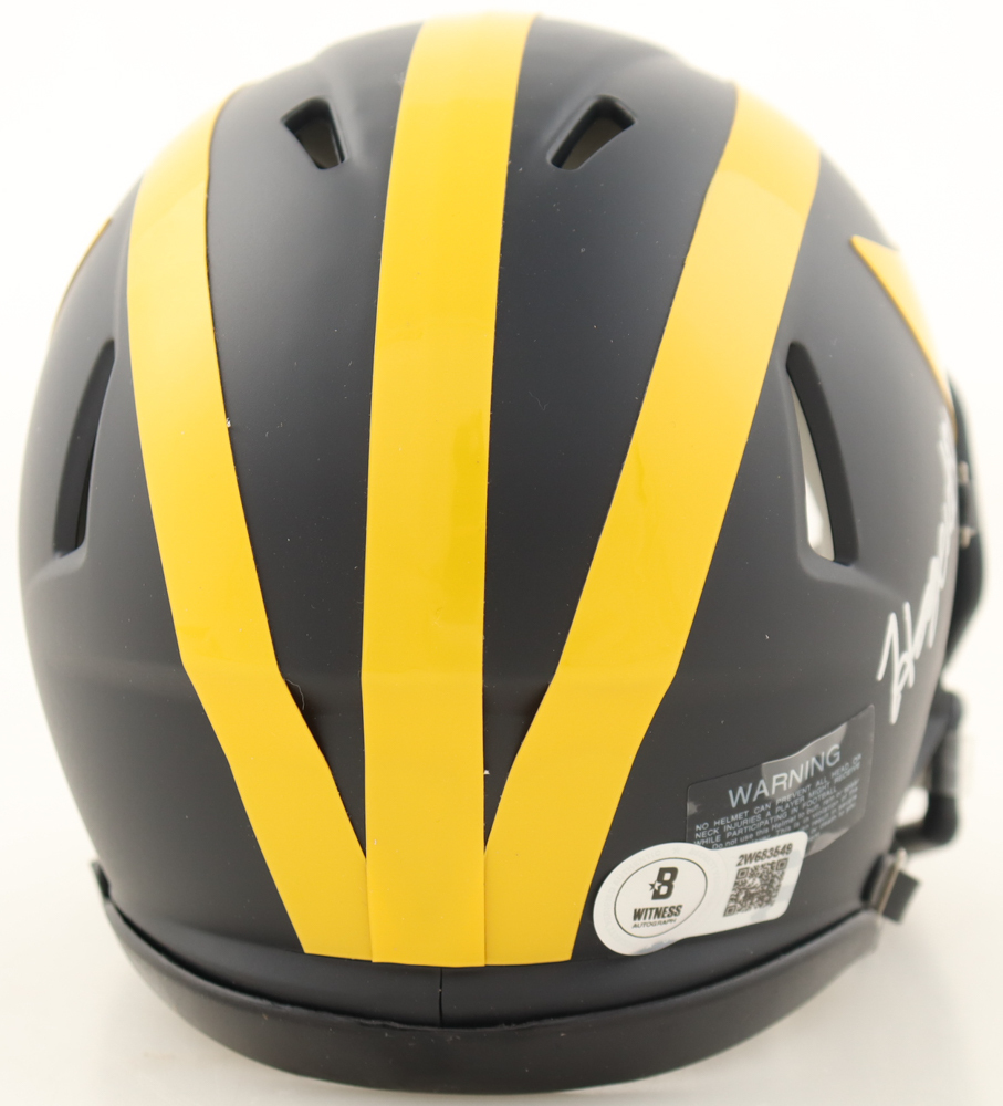 Hogan Hansen Signed Michigan Wolverines Speed Mini Helmet (Beckett) at PristineAuction.com Hogan Hansen Signed Michigan Wolverines Speed Mini Helmet (Beckett) at PristineAuction.com