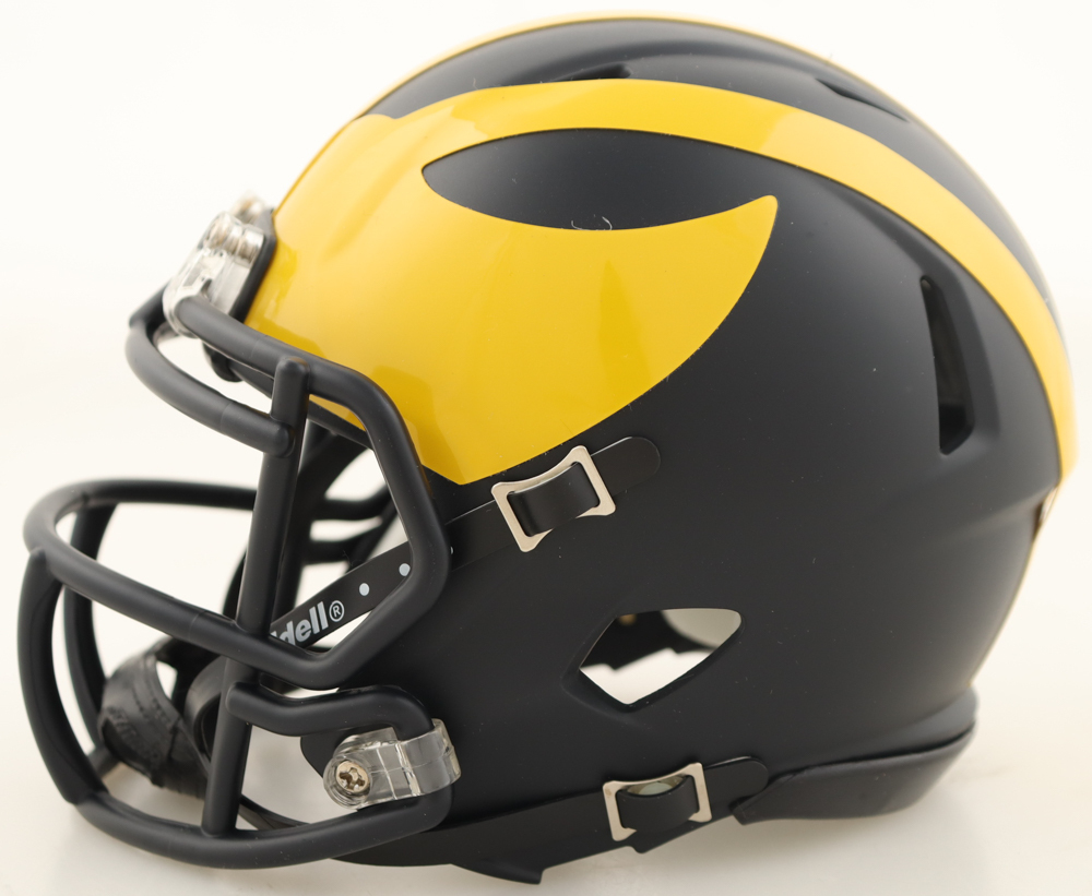 Hogan Hansen Signed Michigan Wolverines Speed Mini Helmet (Beckett) at PristineAuction.com Hogan Hansen Signed Michigan Wolverines Speed Mini Helmet (Beckett) at PristineAuction.com