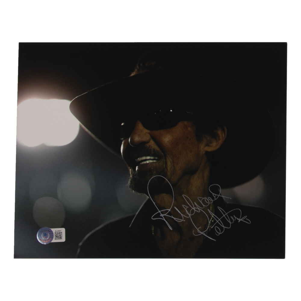 Richard Petty Signed NASCAR 8x10 Photo (Beckett) at PristineAuction.com