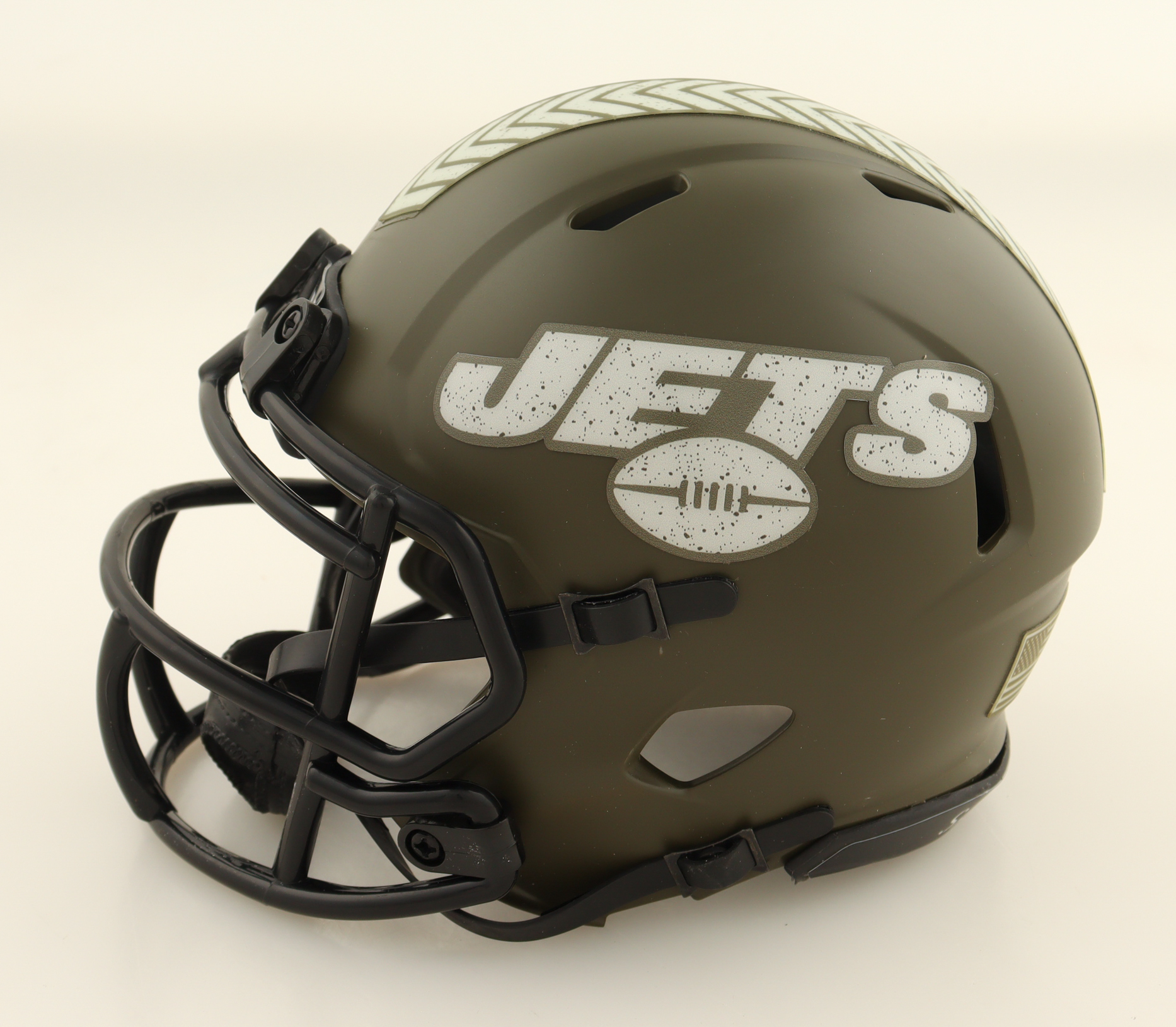 Justin Fields Signed Jets Salute To Service Alternate Speed Mini Helmet (Beckett) at PristineAuction.com Justin Fields Signed Jets Salute To Service Alternate Speed Mini Helmet (Beckett) at PristineAuction.com
