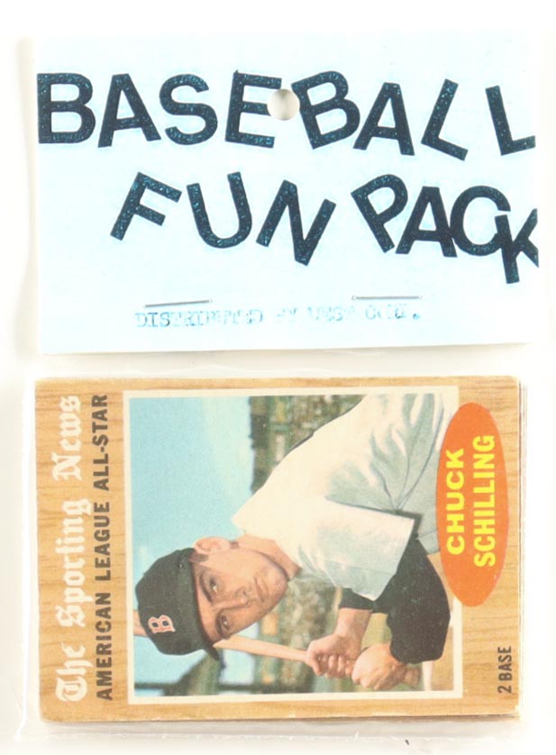 1962 Topps Baseball Card Fun Pack with (10) Cards at PristineAuction.com 1962 Topps Baseball Card Fun Pack with (10) Cards at PristineAuction.com