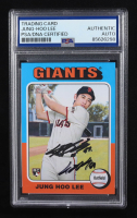 Jung Hoo Lee Signed 2024 Topps Heritage #545 RC (PSA | Auto Grade PSA Authentic) at PristineAuction.com