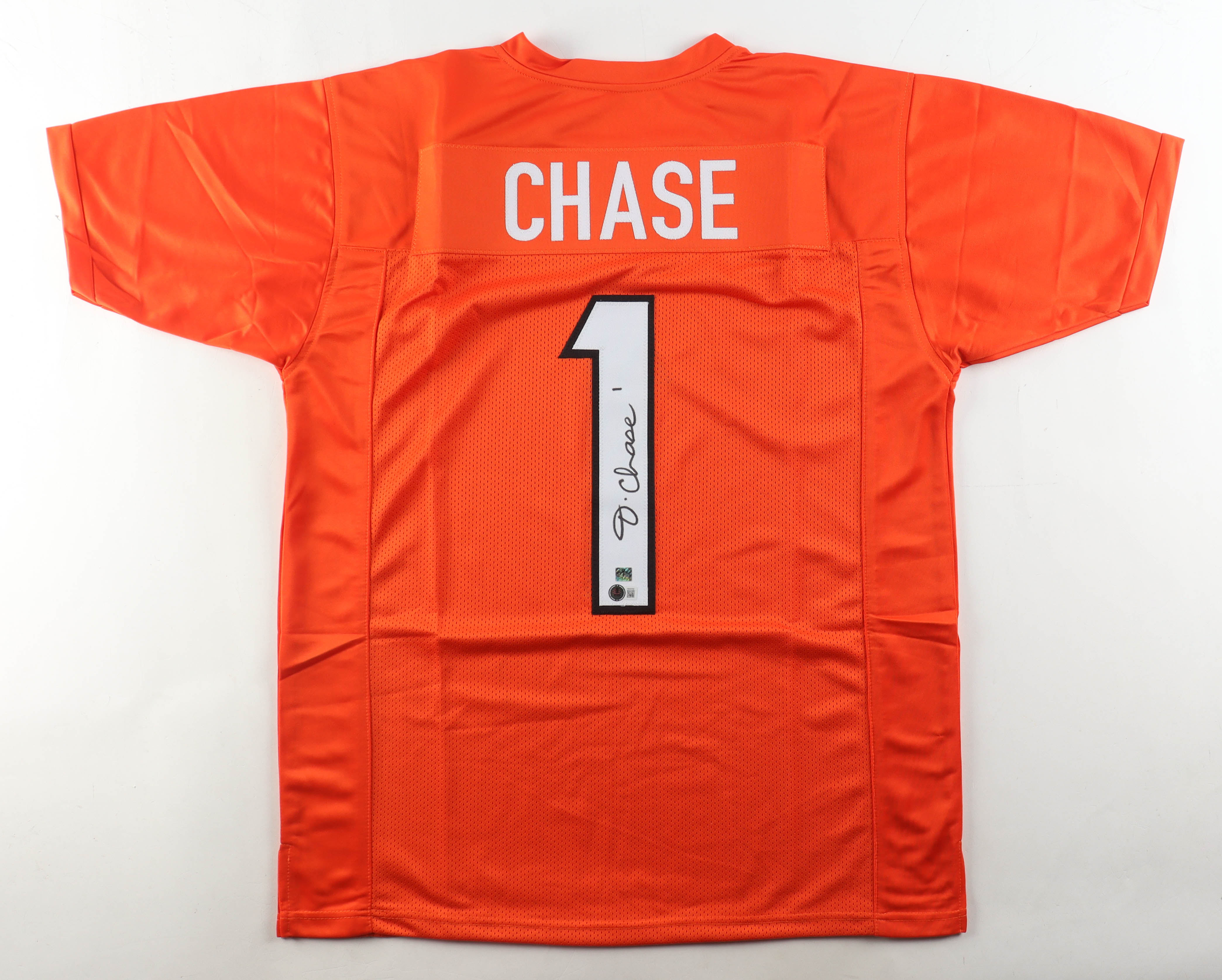 Ja'Marr Chase Signed Jersey (Beckett & Chase) at PristineAuction.com Ja'Marr Chase Signed Jersey (Beckett & Chase) at PristineAuction.com