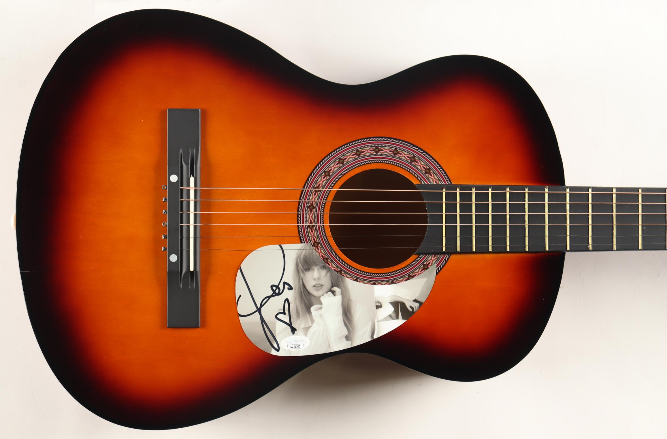 Taylor Swift Guitar with Signed Custom Insert Pickguard (JSA) at PristineAuction.com Taylor Swift Guitar with Signed Custom Insert Pickguard (JSA) at PristineAuction.com