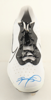 Sammy Sosa Signed Nike Baseball Cleat (Beckett) at PristineAuction.com