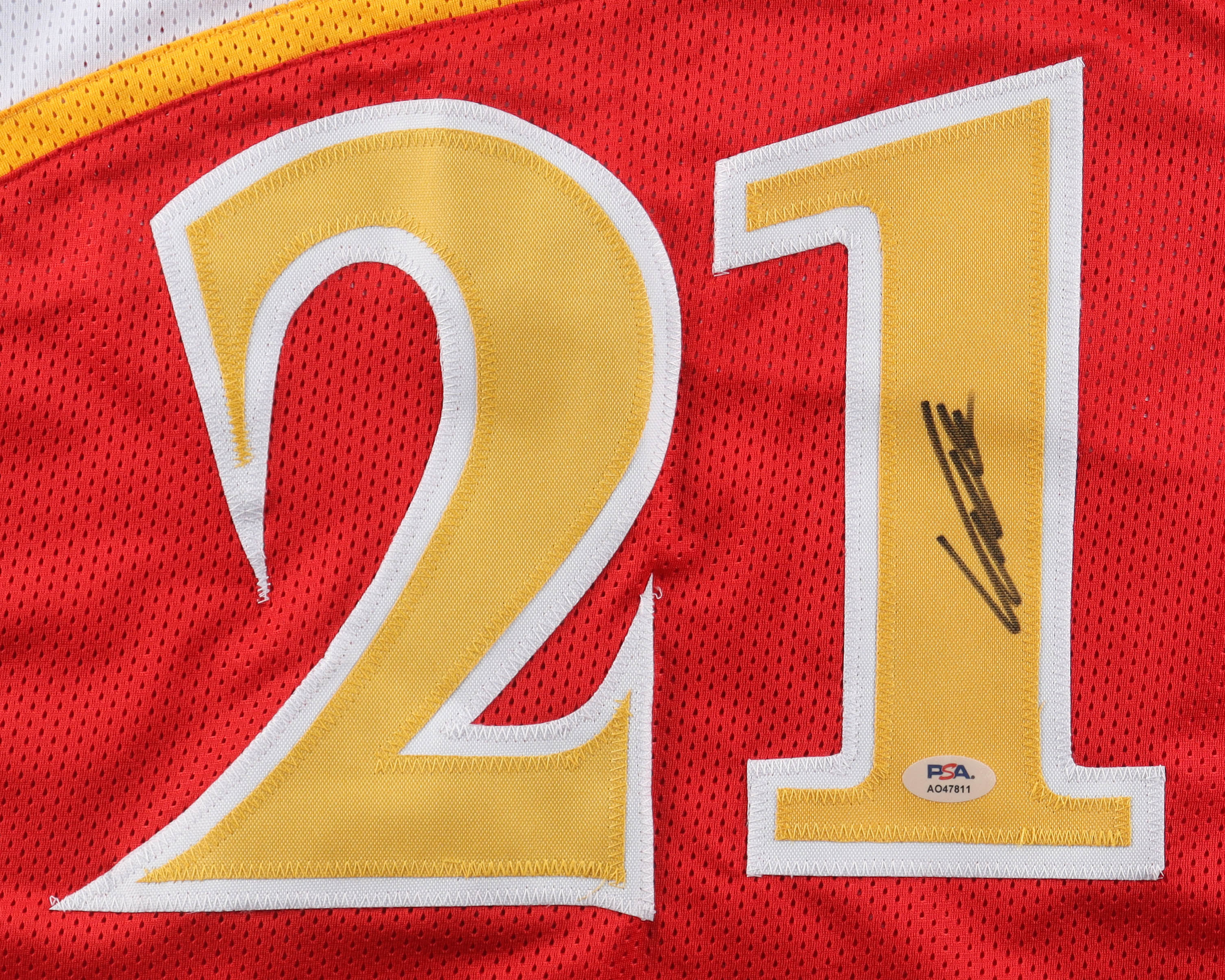 Dominique Wilkins Signed Jersey (PSA) at PristineAuction.com Dominique Wilkins Signed Jersey (PSA) at PristineAuction.com