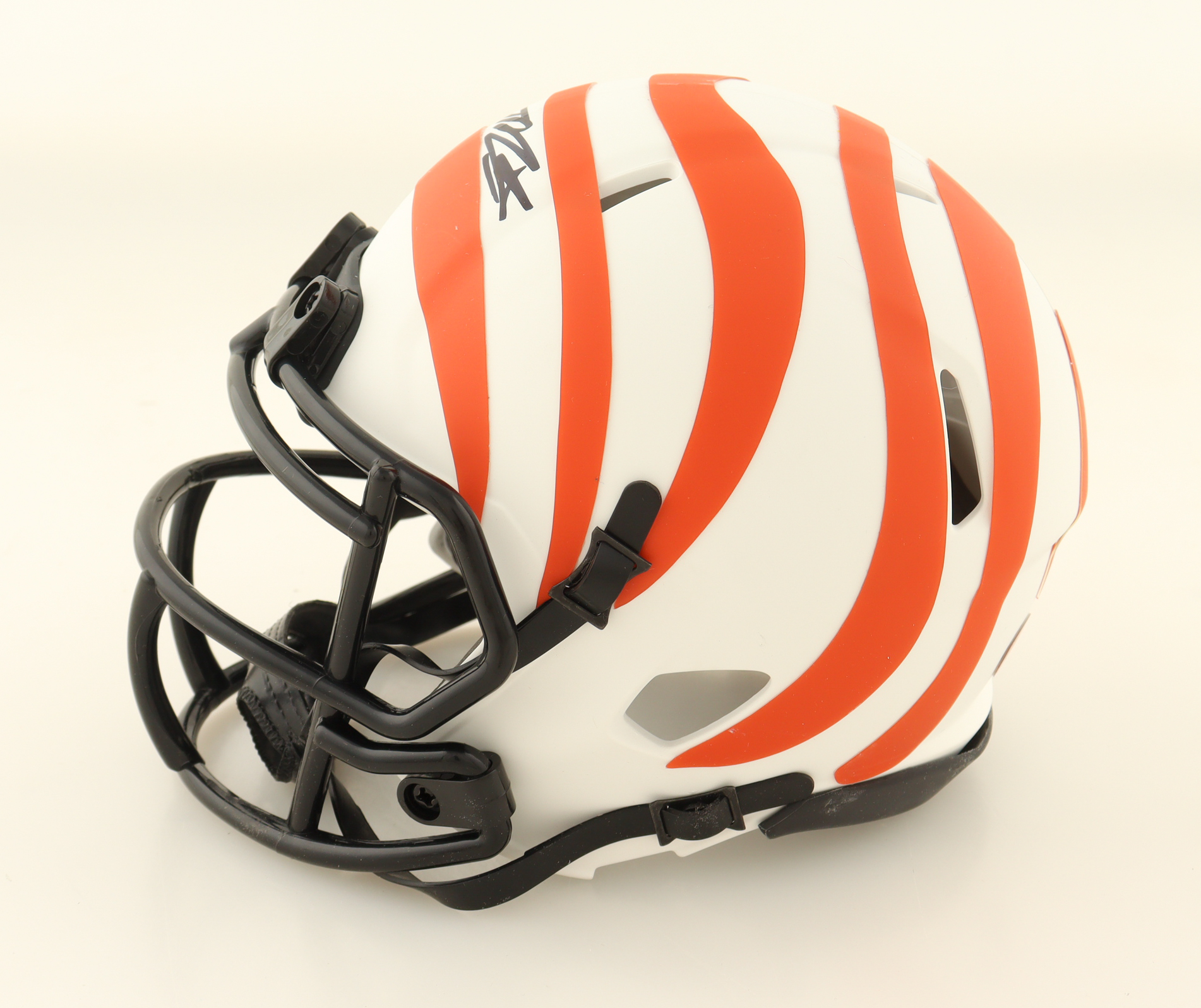 Joe Mixon Signed Bengals Lunar Eclipse Alternate Speed Mini Helmet (JSA & PIA) at PristineAuction.com Joe Mixon Signed Bengals Lunar Eclipse Alternate Speed Mini Helmet (JSA & PIA) at PristineAuction.com