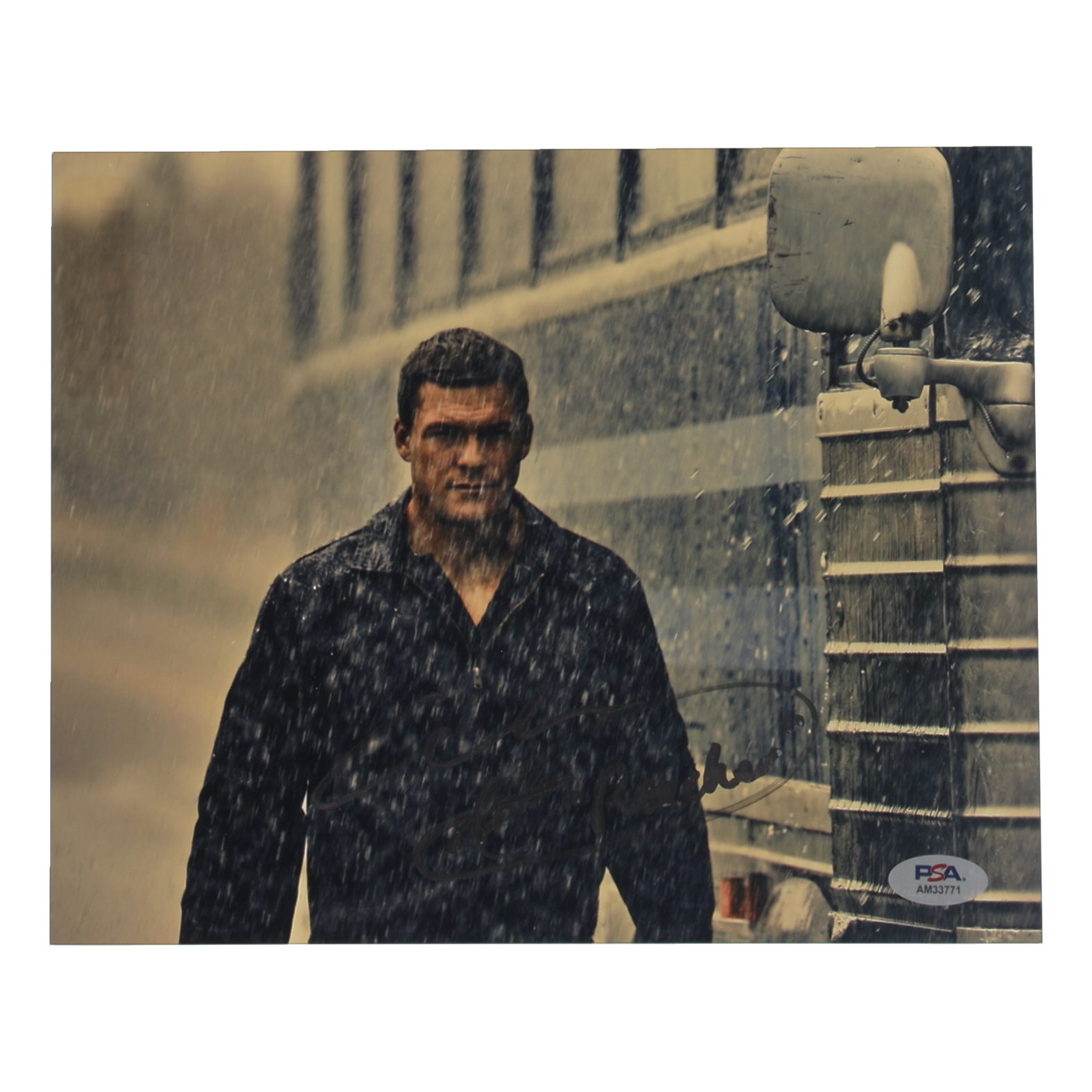 Alan Ritchson Signed "Reacher" 8x10 Photo Inscribed "Reacher" (PSA) at PristineAuction.com Alan Ritchson Signed "Reacher" 8x10 Photo Inscribed "Reacher" (PSA) at PristineAuction.com