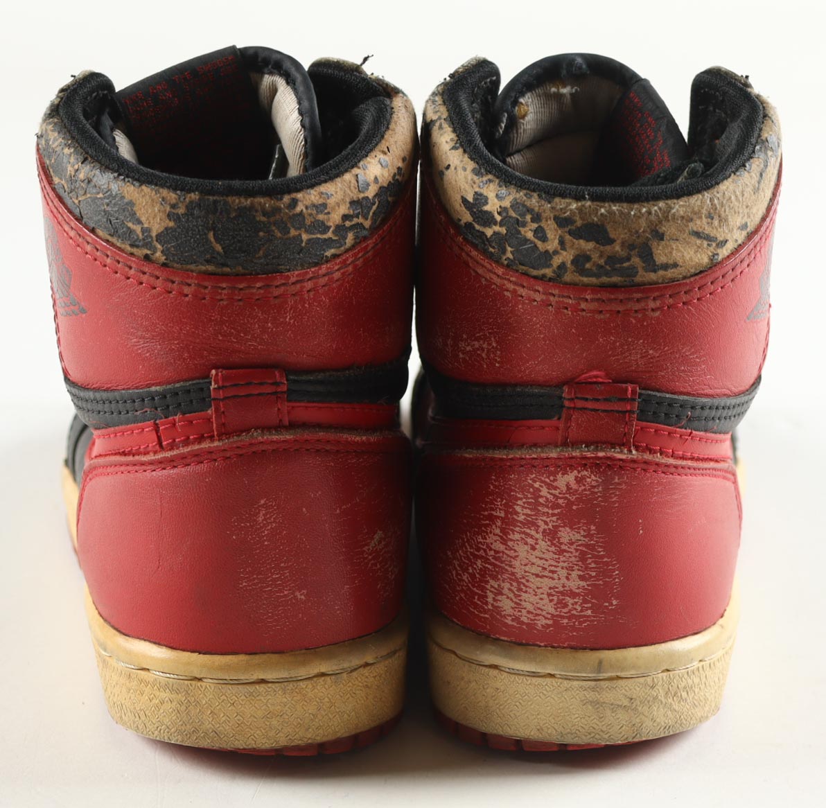 Original 1985 Pair of Nike Air Jordan Basketball Shoes at PristineAuction.com Original 1985 Pair of Nike Air Jordan Basketball Shoes at PristineAuction.com