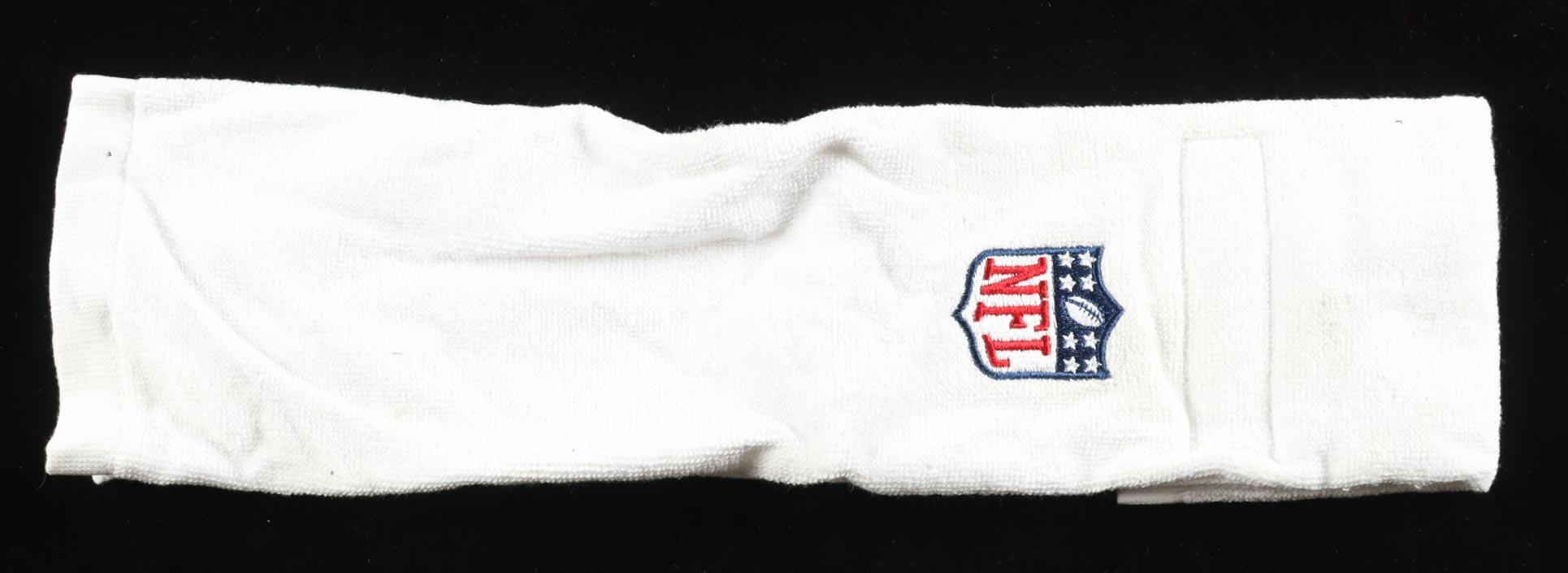 Carson Wentz 2020 Game-Used NFL QB Towel (Fanatics) at PristineAuction.com Carson Wentz 2020 Game-Used NFL QB Towel (Fanatics) at PristineAuction.com