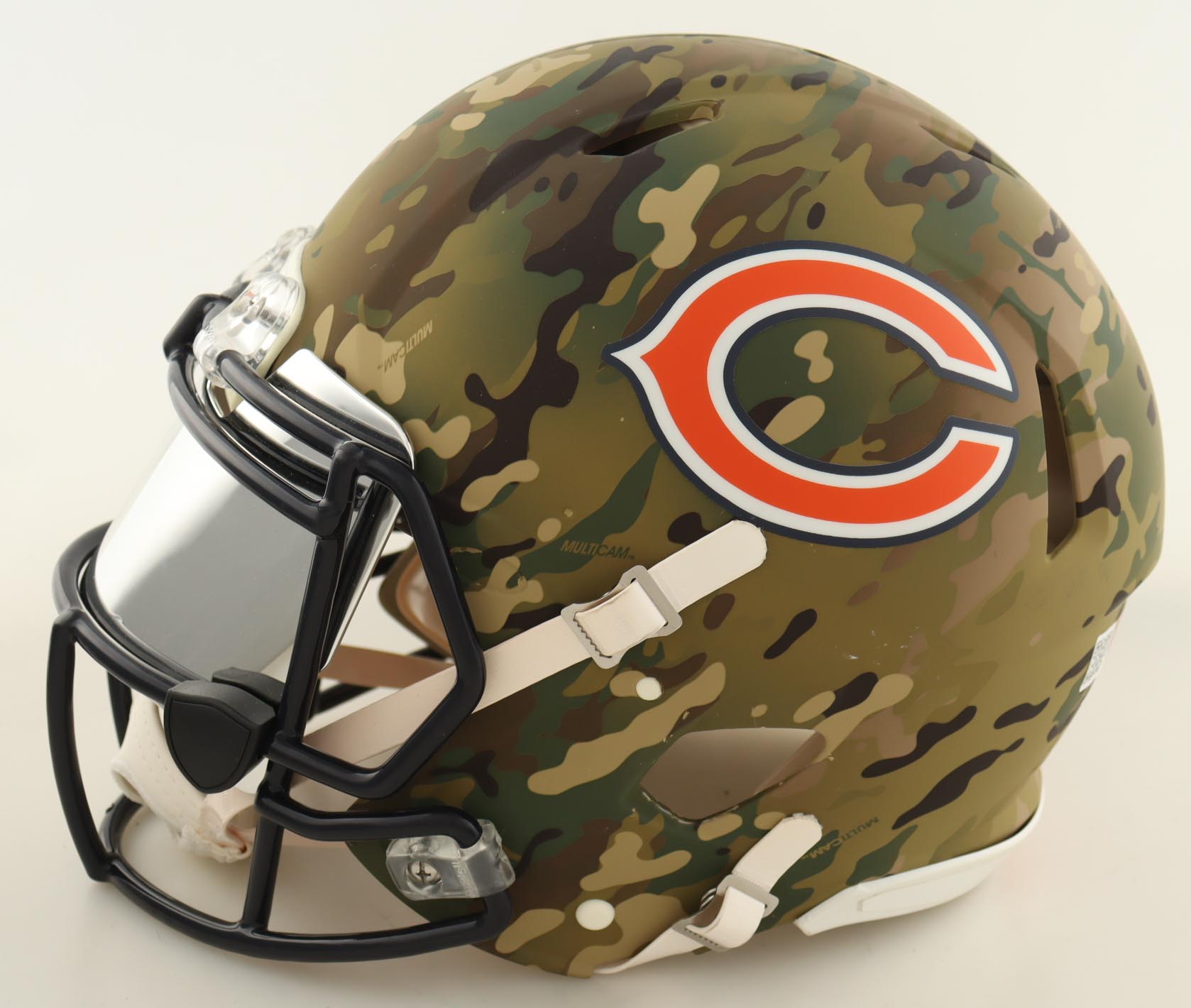 D'Andre Swift Signed Bears Full-Size Authentic On-Field Camo Alternate Speed Helmet With Visor (Beckett) at PristineAuction.com D'Andre Swift Signed Bears Full-Size Authentic On-Field Camo Alternate Speed Helmet With Visor (Beckett) at PristineAuction.com