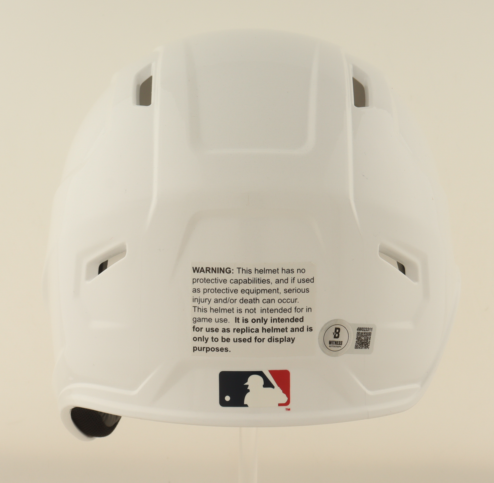 Sammy Sosa Signed Cubs Full-Size Batting Helmet with Display Stand with (3) Career Stat Inscriptions (Beckett) at PristineAuction.com Sammy Sosa Signed Cubs Full-Size Batting Helmet with Display Stand with (3) Career Stat Inscriptions (Beckett) at PristineAuction.com