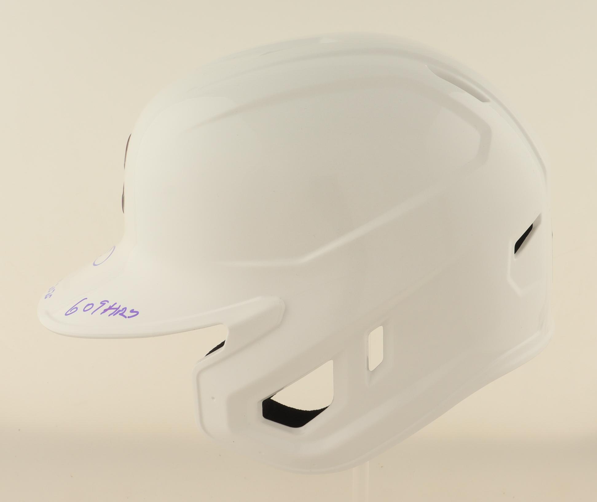 Sammy Sosa Signed Cubs Full-Size Batting Helmet with Display Stand with (3) Career Stat Inscriptions (Beckett) at PristineAuction.com Sammy Sosa Signed Cubs Full-Size Batting Helmet with Display Stand with (3) Career Stat Inscriptions (Beckett) at PristineAuction.com