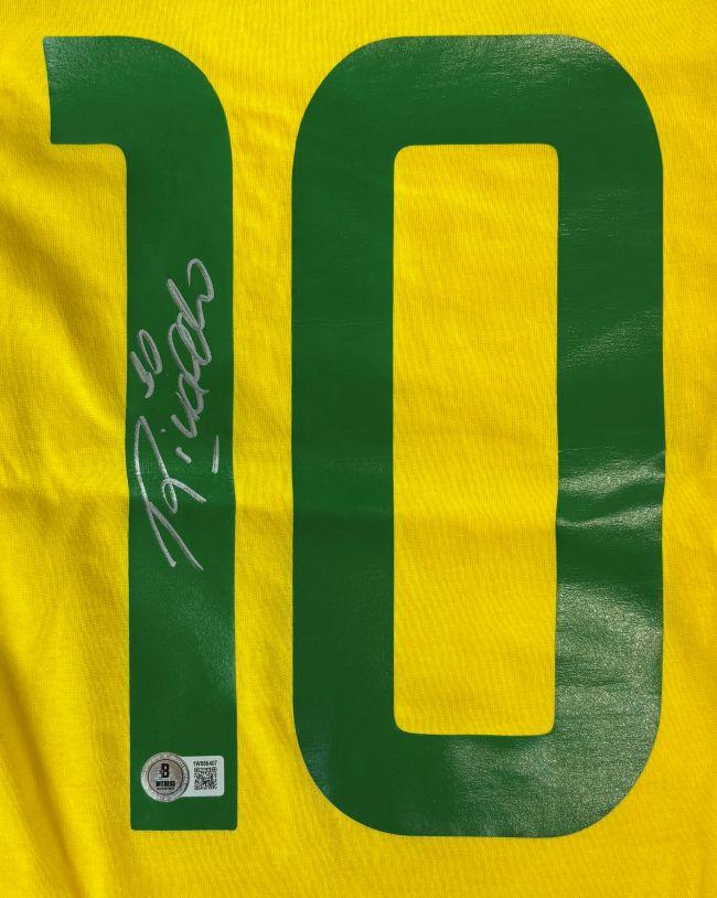 Rivaldo Signed Jersey (Beckett) at PristineAuction.com Rivaldo Signed Jersey (Beckett) at PristineAuction.com
