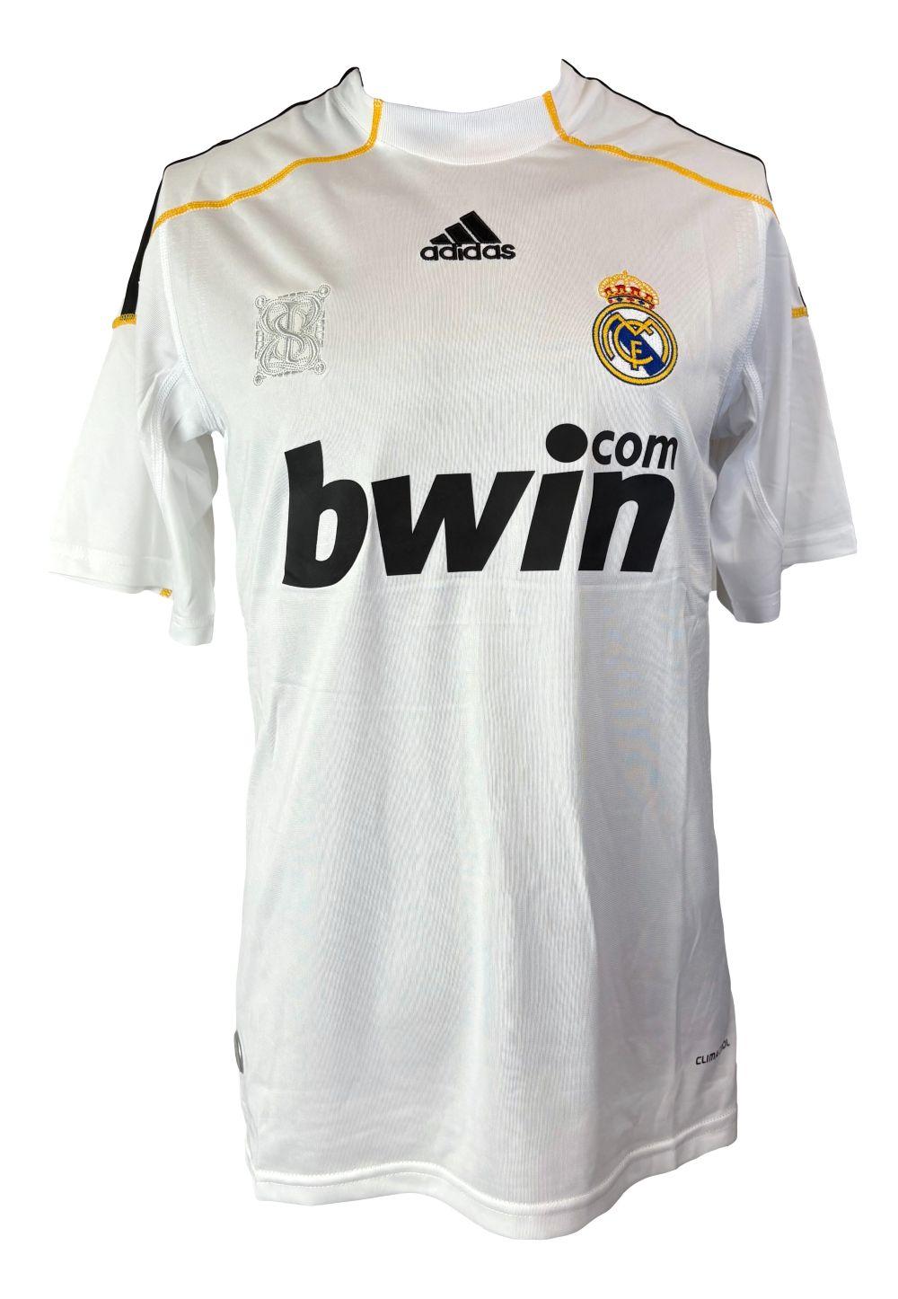 Guti Hernandez Signed Real Madrid Adidas Authentic Jersey (Beckett) at PristineAuction.com Guti Hernandez Signed Real Madrid Adidas Authentic Jersey (Beckett) at PristineAuction.com