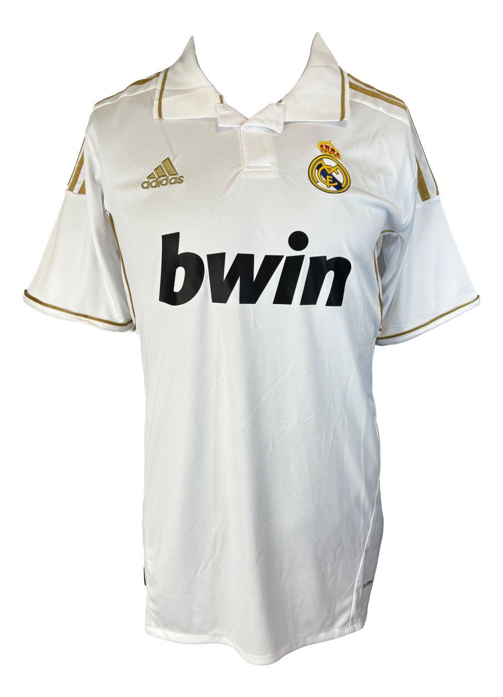 Kaka Signed Real Madrid Adidas Authentic Jersey (Beckett) at PristineAuction.com Kaka Signed Real Madrid Adidas Authentic Jersey (Beckett) at PristineAuction.com