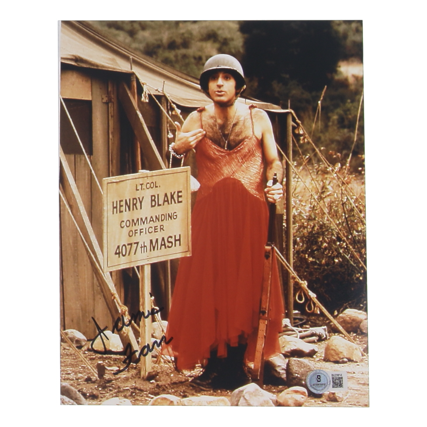 Jamie Farr Signed "M*A*S*H" 8x10 Photo (Beckett) at PristineAuction.com Jamie Farr Signed "M*A*S*H" 8x10 Photo (Beckett) at PristineAuction.com