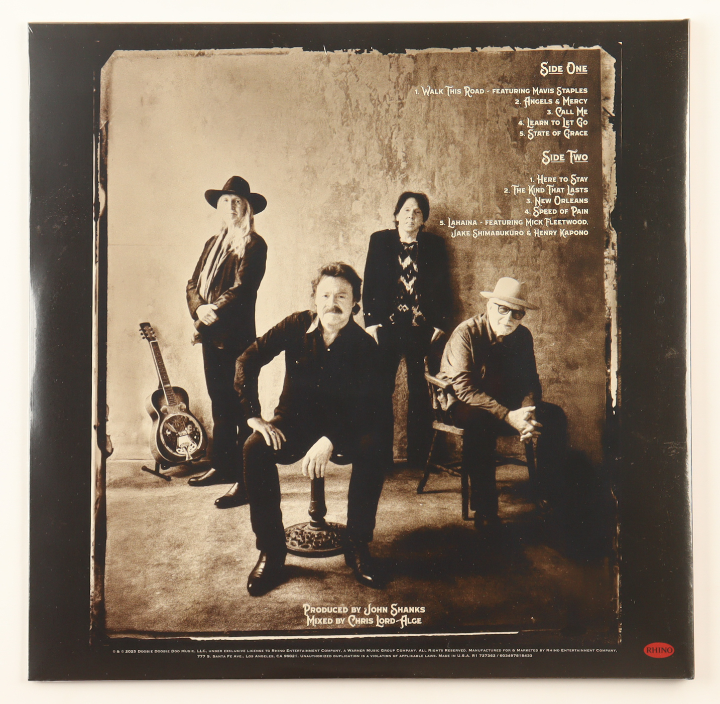 The Doobie Brothers "Walk the Road" Vinyl Record Album Band-Signed by (4) with Tom Johnston, Patrick Simmons (Beckett) at PristineAuction.com The Doobie Brothers "Walk the Road" Vinyl Record Album Band-Signed by (4) with Tom Johnston, Patrick Simmons (Beckett) at PristineAuction.com