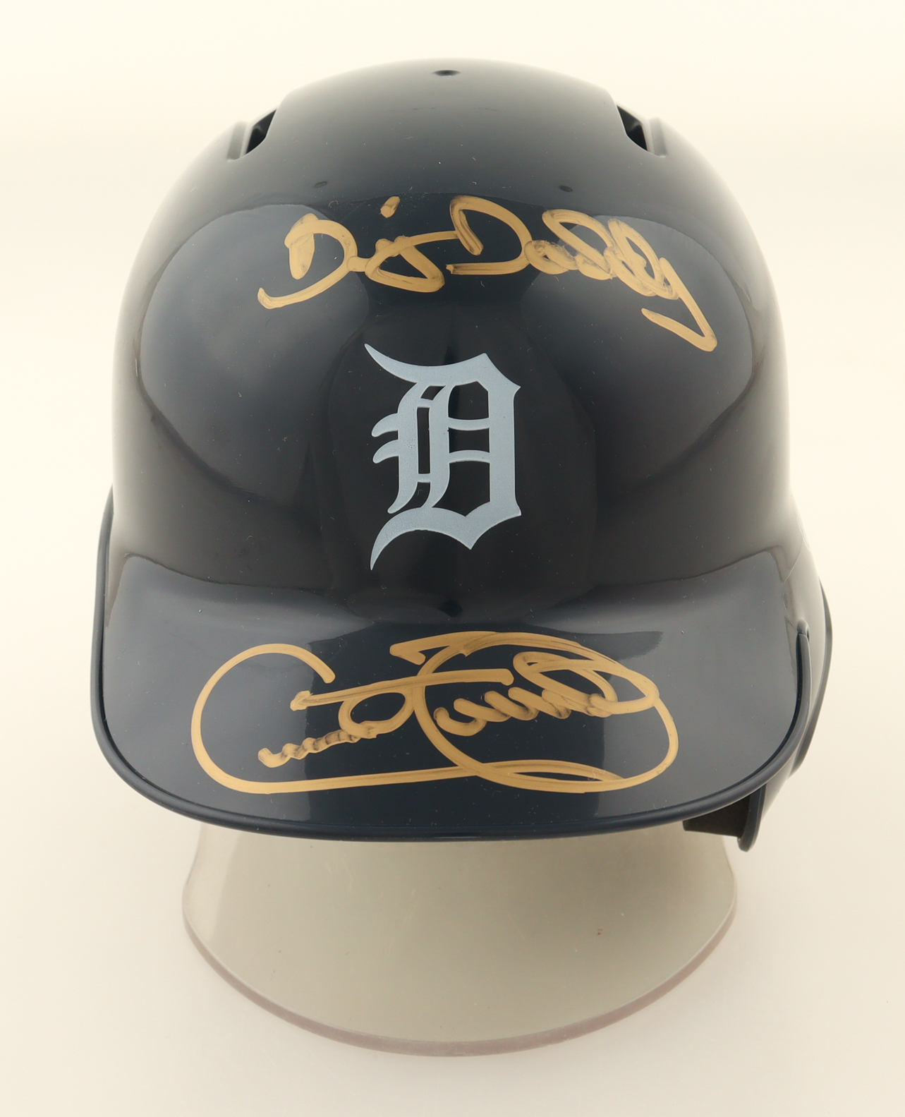 Cecil Fielder Signed Tigers Mini Batting Helmet Inscribed "Big Daddy" (Beckett) at PristineAuction.com Cecil Fielder Signed Tigers Mini Batting Helmet Inscribed "Big Daddy" (Beckett) at PristineAuction.com